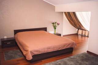 Апарт-отели Helen Hotel Николаев Двухместный номер «Комфорт» с 1 кроватью-3